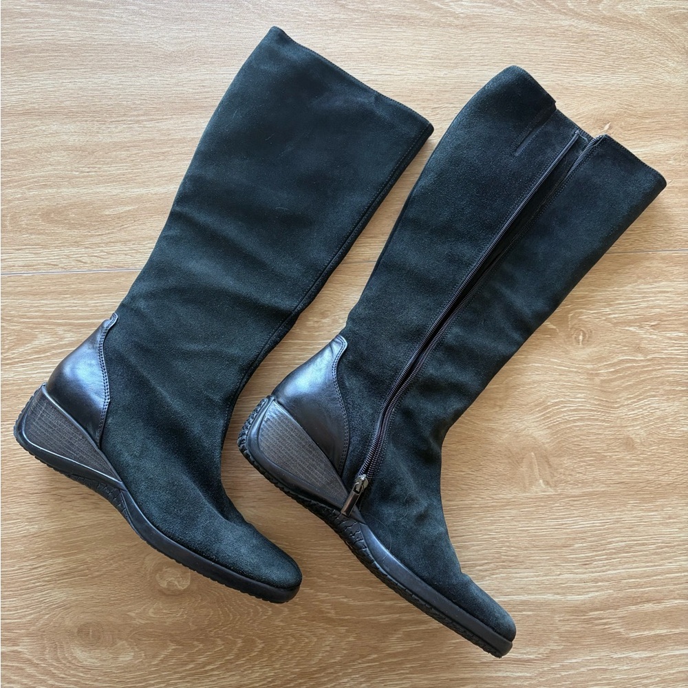 NWOT Aquatalia Black Nubuck Knee High Boots Made in Italy Size 10